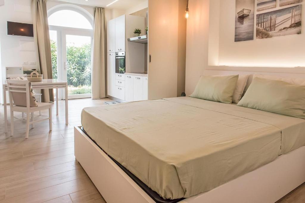 P010 - Porto Recanati, Nuovo Monolocale Fronte Mare מראה חיצוני תמונה